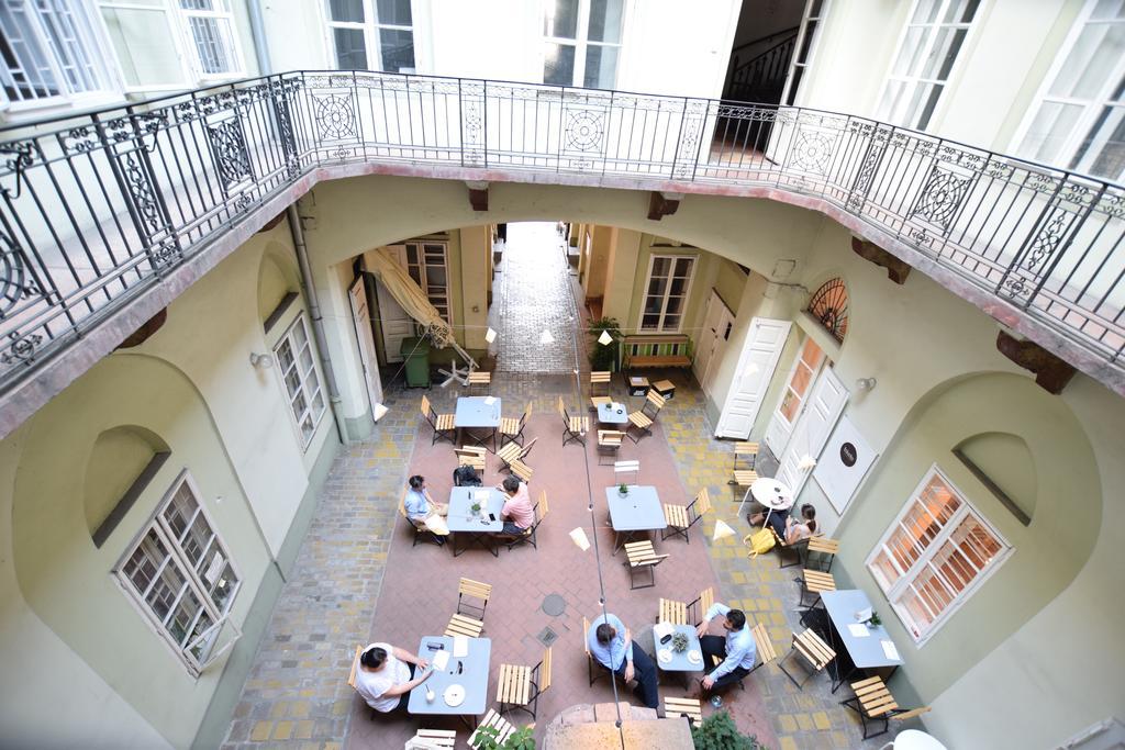 Standard Apartment By Hi5 - Muzeum 5 Budapest Exteriör bild