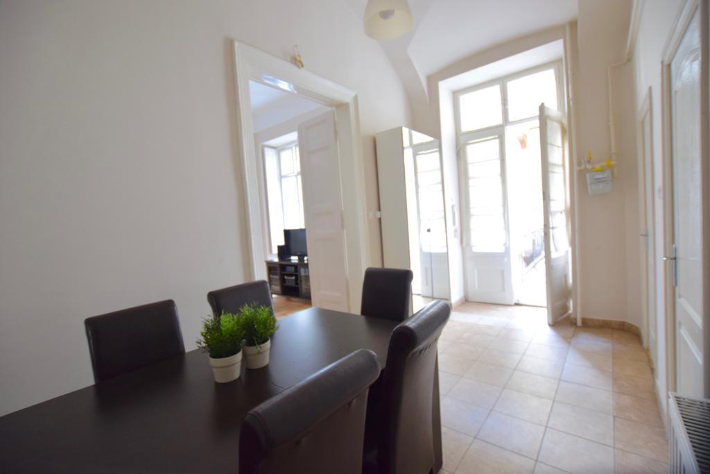 Standard Apartment By Hi5 - Muzeum 5 Budapest Exteriör bild