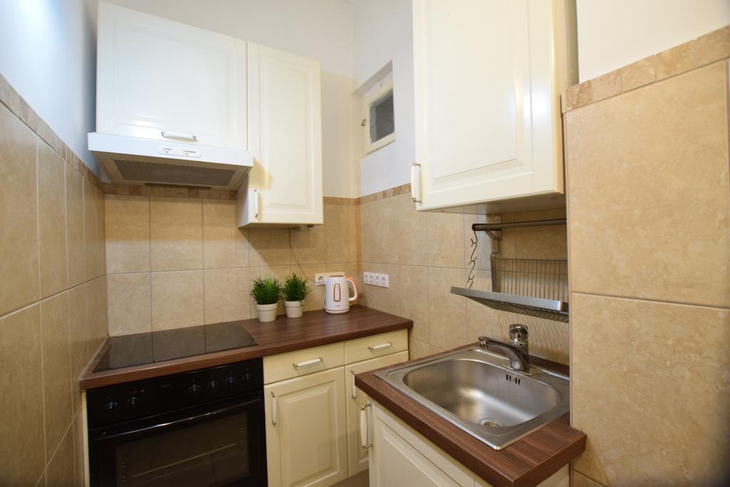 Standard Apartment By Hi5 - Muzeum 5 Budapest Exteriör bild